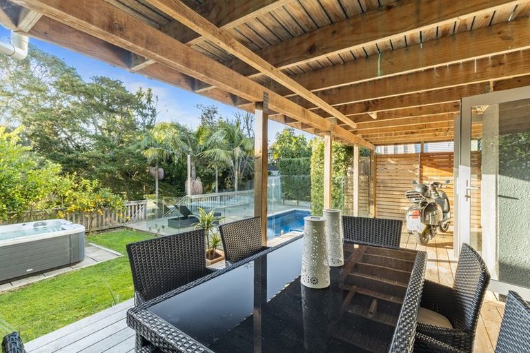 Photo of property in 45 Regent Street, Devonport, Auckland, 0624