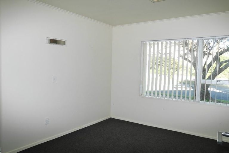 Photo of property in 12 William Street, Waikanae Beach, Waikanae, 5036