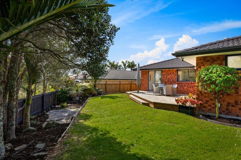 Photo of property in 12 Semillon Avenue, Henderson, Auckland, 0612