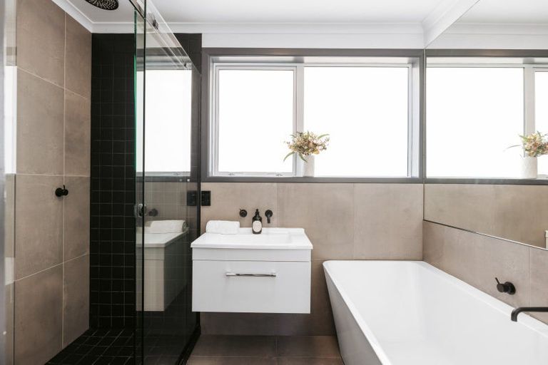 Photo of property in 2/203 Oceanbeach Road, Mount Maunganui, 3116