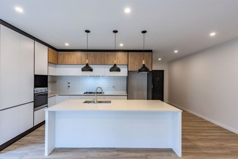 Photo of property in 7 Vintry Drive, Kumeu, 0810