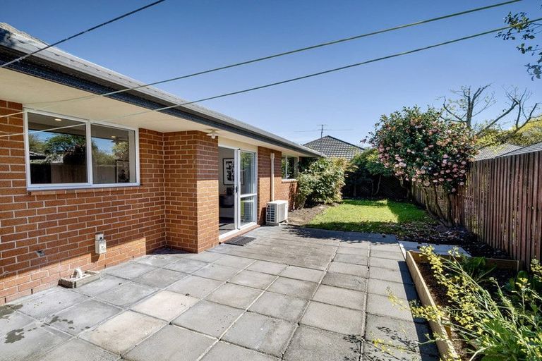 Photo of property in 30b Takaro Avenue, Sockburn, Christchurch, 8042