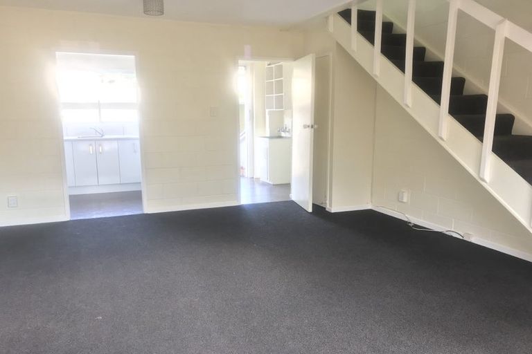 Photo of property in 6/42 Sheridan Drive, New Lynn, Auckland, 0600