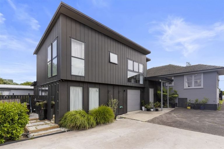 Photo of property in 50 Seymour Road, Sunnyvale, Auckland, 0612