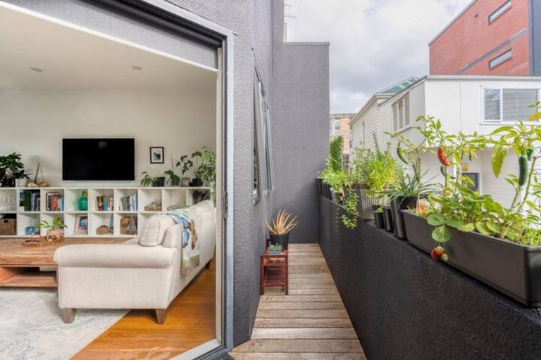Photo of property in 3/4 Fitzroy Street, Ponsonby, Auckland, 1021