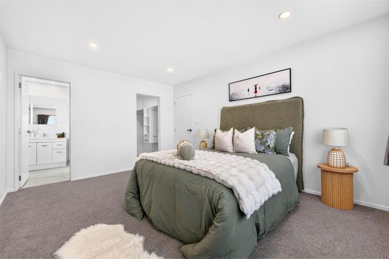 Photo of property in 10 Sophie Lane, Henderson, Auckland, 0612