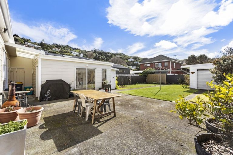 Photo of property in 10 Moselle Street, Island Bay, Wellington, 6023