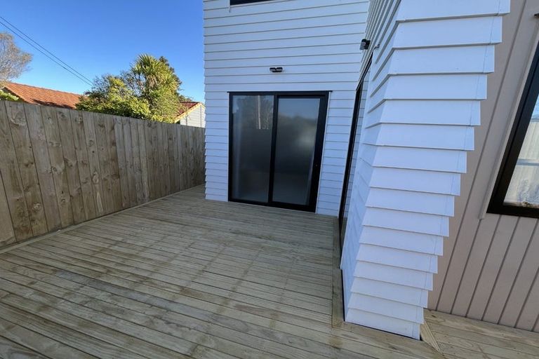 Photo of property in 1/535 Swanson Road, Ranui, Auckland, 0612