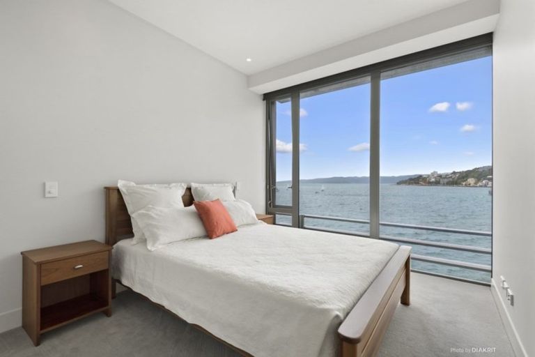 Photo of property in Clyde Quay Wharf, 2a/6 Clyde Quay Wharf, Te Aro, Wellington, 6011