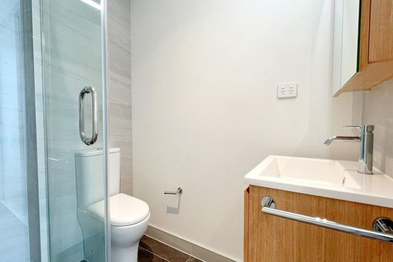 Photo of property in 605/1 Buscomb Avenue, Henderson, Auckland, 0610