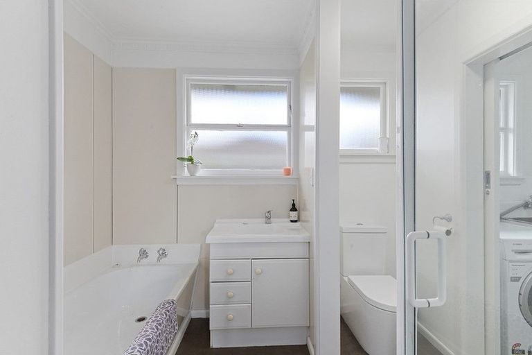 Photo of property in 43b Cullahill Street, Harewood, Christchurch, 8051