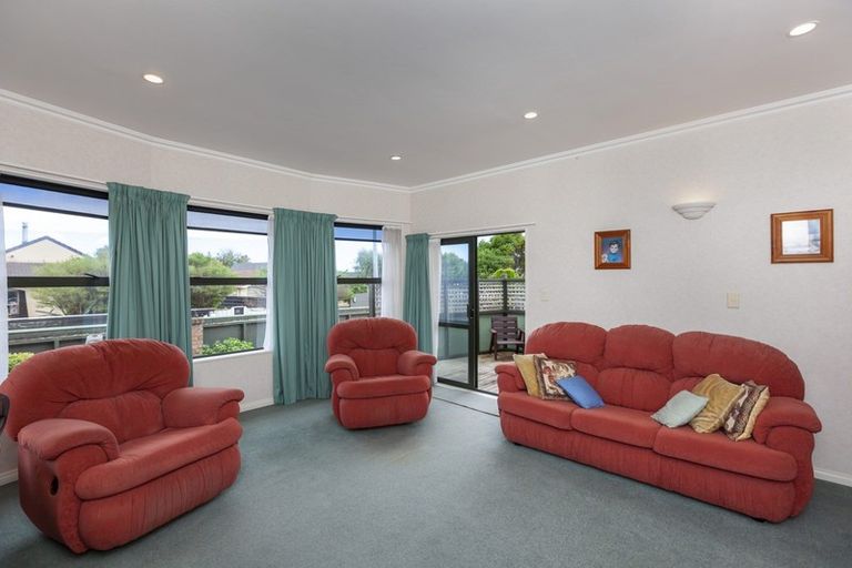 Photo of property in 74 Eatwell Avenue, Paraparaumu Beach, Paraparaumu, 5032