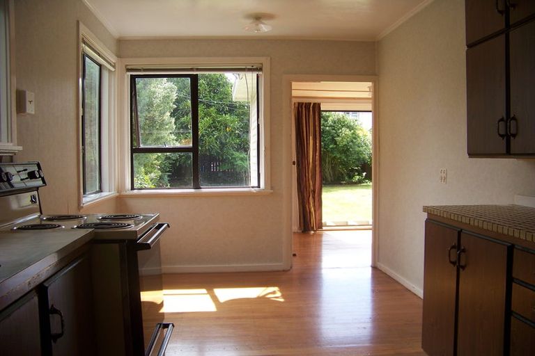 Photo of property in 21 Sladden Street, Naenae, Lower Hutt, 5011