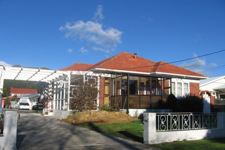 Photo of property in 74 Trafalgar Street, Waterloo, Lower Hutt, 5011