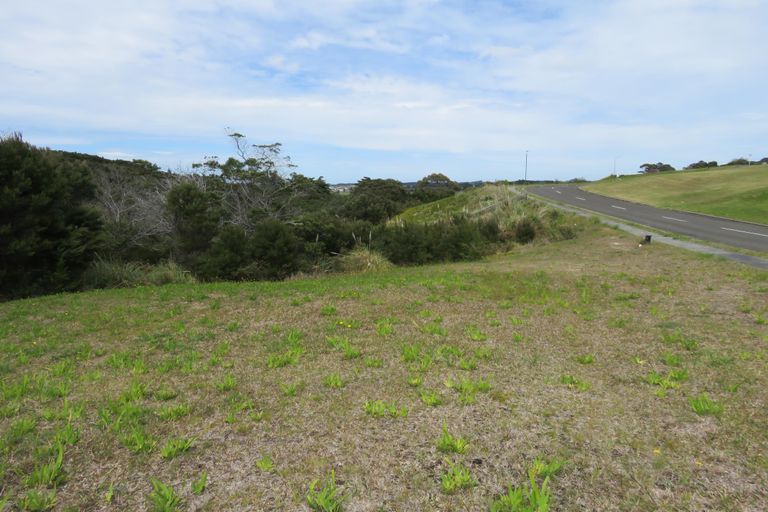 Photo of property in 28 Akeake Lane, Manurewa, Auckland, 2102