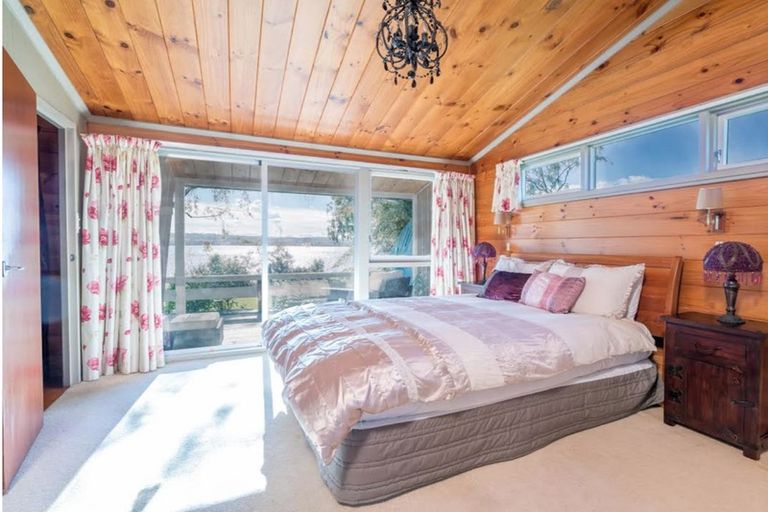Photo of property in 18 Oregon Drive, Rainbow Point, Taupo, 3330