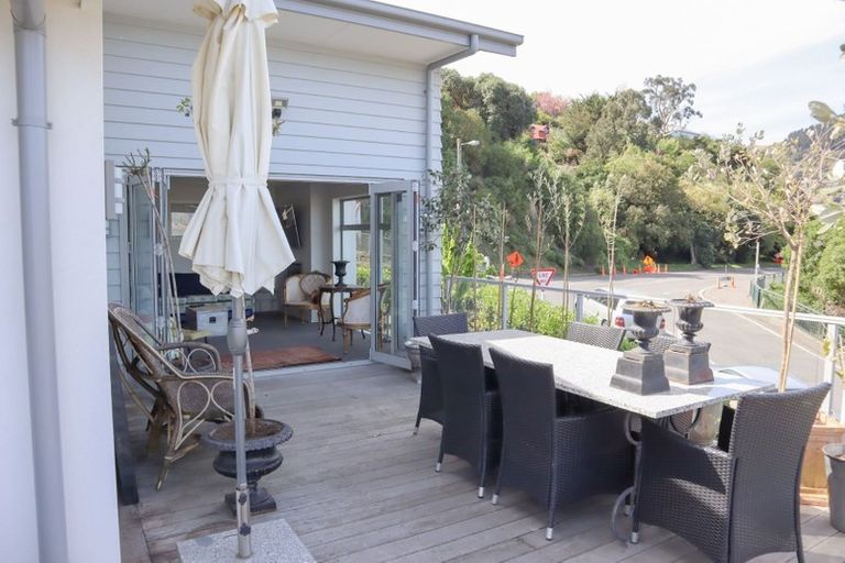 Photo of property in 1 Simeon Quay, Lyttelton, 8082