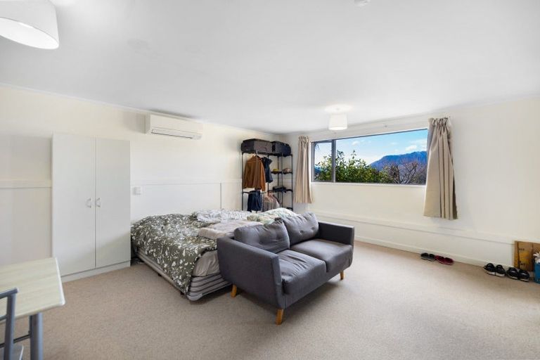 Photo of property in 8 Avalon Crescent, Fernhill, Queenstown, 9300