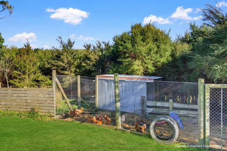 Photo of property in 161 Ranganui Road, Kaiwaka, 0573