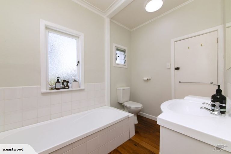 Photo of property in 29 Wallath Road, Onehunga, Auckland, 1061