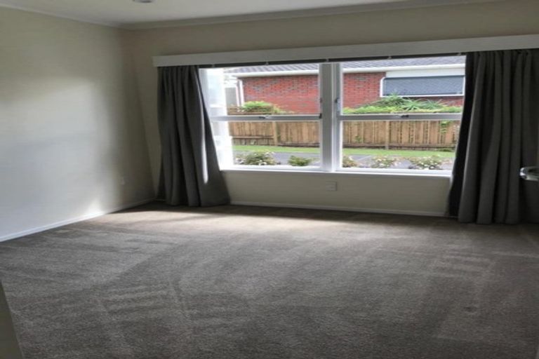 Photo of property in 1/2 Gordon Avenue, Milford, Auckland, 0620