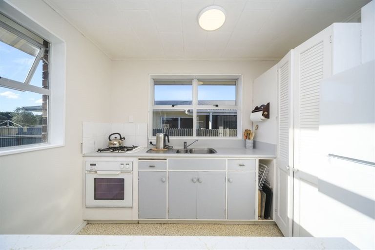 Photo of property in 29 Kimberley Grove, Westbrook, Palmerston North, 4412