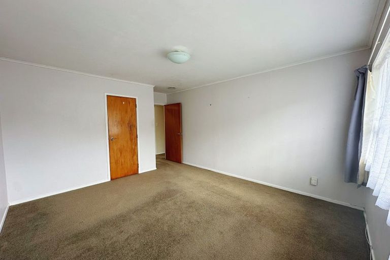 Photo of property in 1/25 Sapphire Place, Bayview, Auckland, 0629
