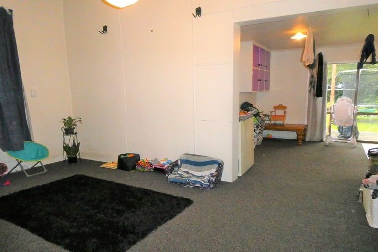 Photo of property in 16 Threadneedle Street, Greymouth, 7805