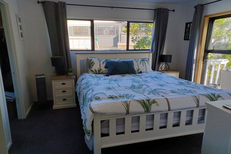 Photo of property in 45 Gatman Street, Birkdale, Auckland, 0626