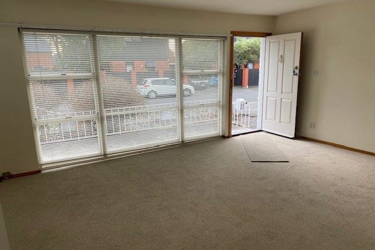 Photo of property in 1/1 Coles Place, St Albans, Christchurch, 8014