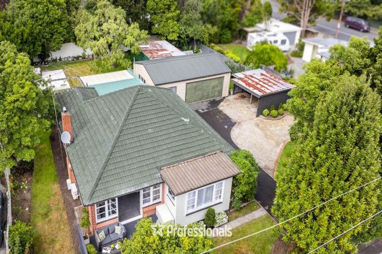 Photo of property in 13 Wood Street, Wallaceville, Upper Hutt, 5018
