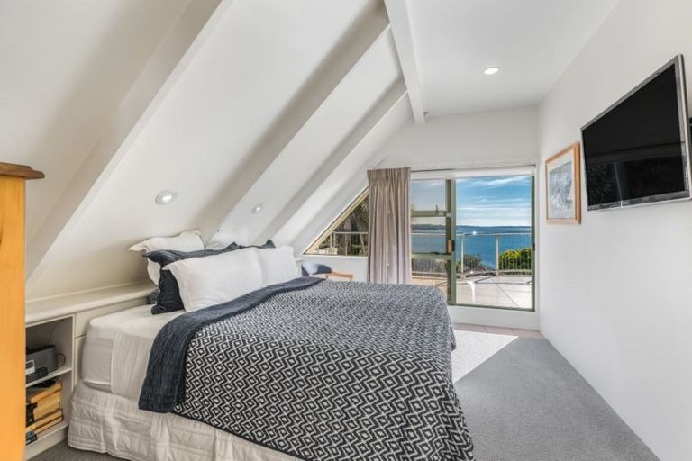 Photo of property in 1/53 Churchill Road, Murrays Bay, Auckland, 0630