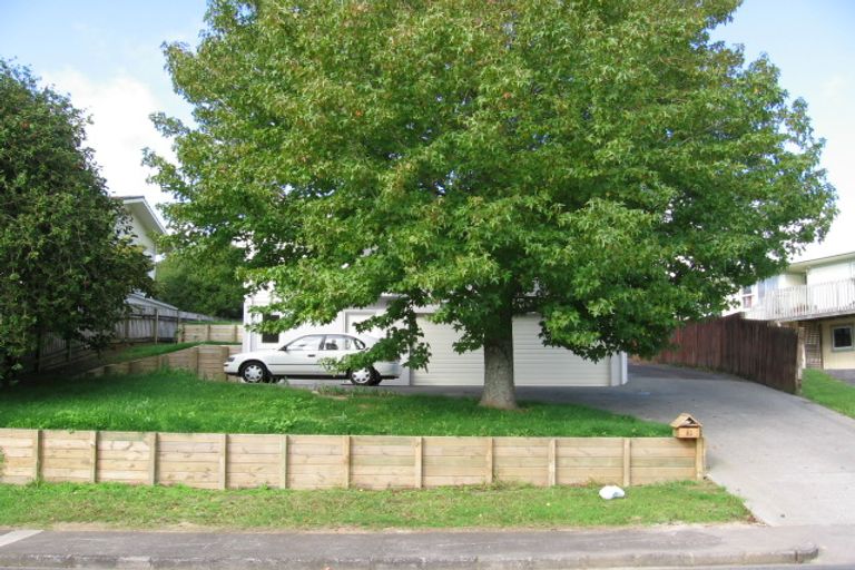Photo of property in 13 Thomas Avenue, Te Atatu Peninsula, Auckland, 0610