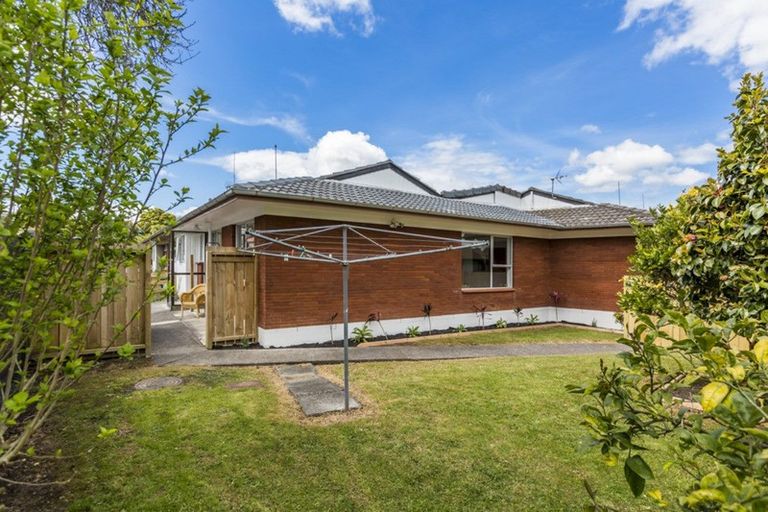 Photo of property in 5/1 Ribblesdale Road, Henderson, Auckland, 0612
