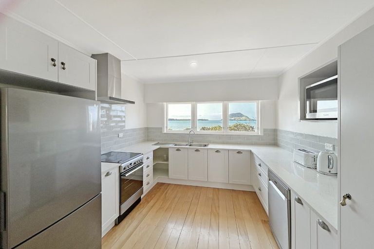 Photo of property in 153 Ngatai Road, Otumoetai, Tauranga, 3110