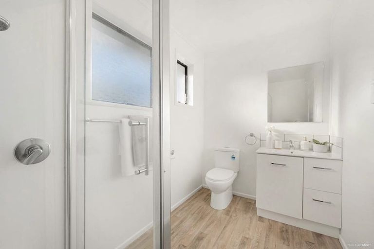 Photo of property in 6 Rainbow Place, Wattle Downs, Auckland, 2103