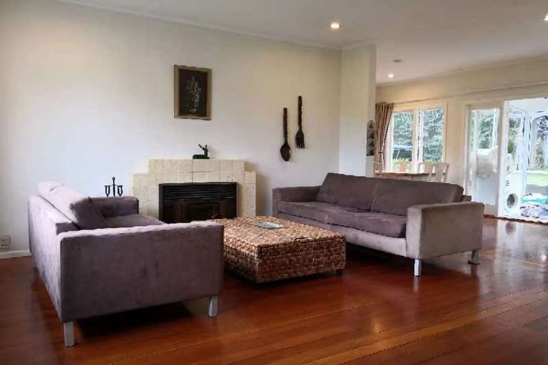 Photo of property in 1/134 Nile Road, Milford, Auckland, 0620