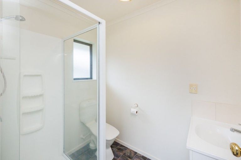 Photo of property in 38 Parnell Heights Drive, Kelvin Grove, Palmerston North, 4414