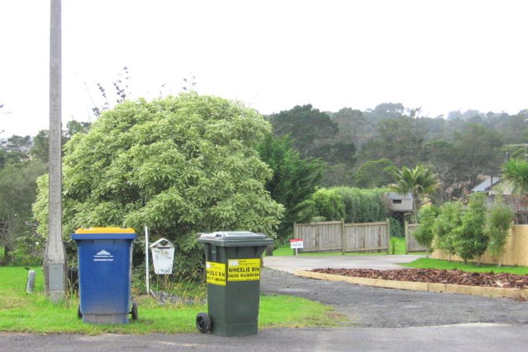 Photo of property in 14 Olwyn Place, Greenhithe, Auckland, 0632