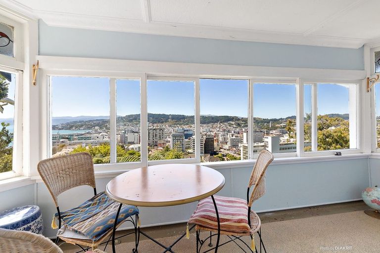 Photo of property in 11 Waiteata Road, Kelburn, Wellington, 6012