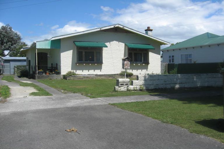 Photo of property in 6 Arran Place, Aramoho, Whanganui, 4500