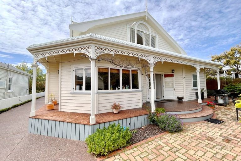 Photo of property in 7 Grahame Street, Devonport, Auckland, 0624