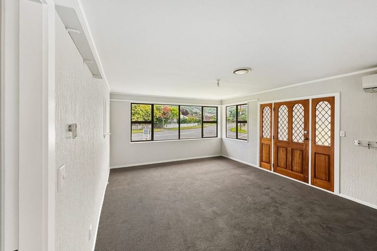 Photo of property in 22 Molesworth Street, Taita, Lower Hutt, 5011