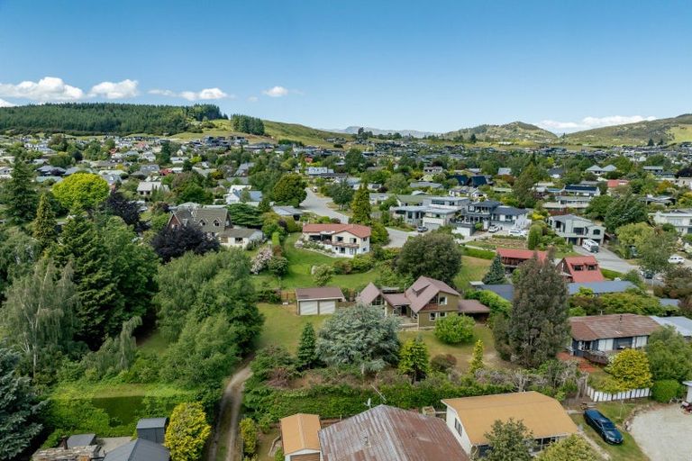 Photo of property in 197 Beacon Point Road, Wanaka, 9305