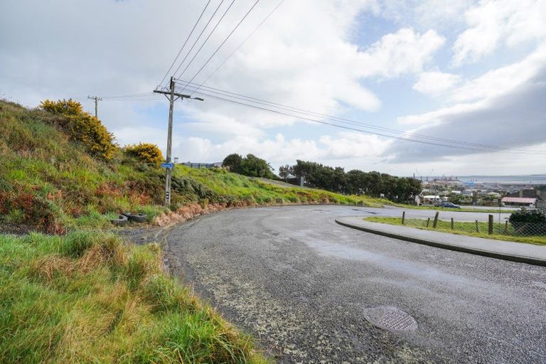 Photo of property in 50 Pearce Street, Bluff, 9814