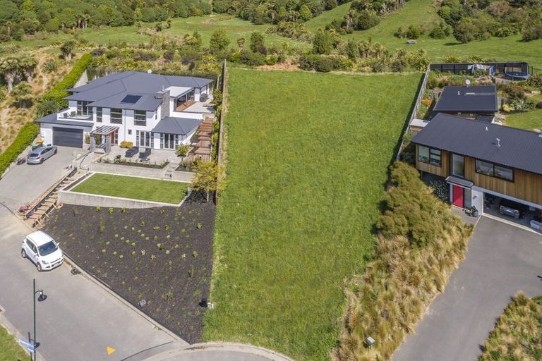 Photo of property in 26 Rushden Rise, Westmorland, Christchurch, 8025