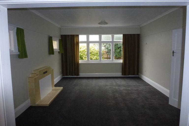 Photo of property in 22 Knowles Street, Terrace End, Palmerston North, 4410