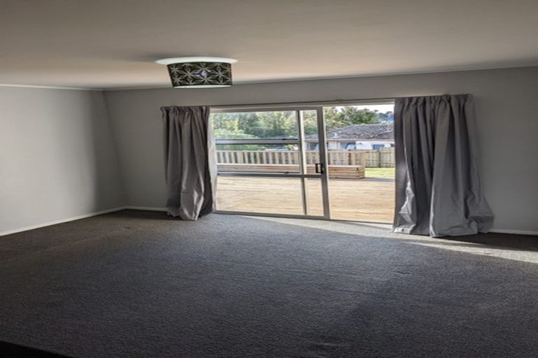 Photo of property in 1/103 Seymour Road, Sunnyvale, Auckland, 0612