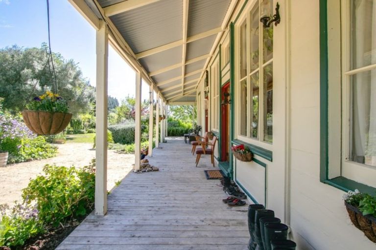 Photo of property in 2269 State Highway 2, Te Hauke, Hastings, 4178