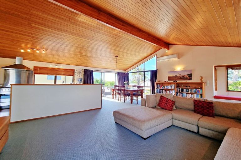 Photo of property in 1/11 Faulkner Road, Northcote Point, Auckland, 0627